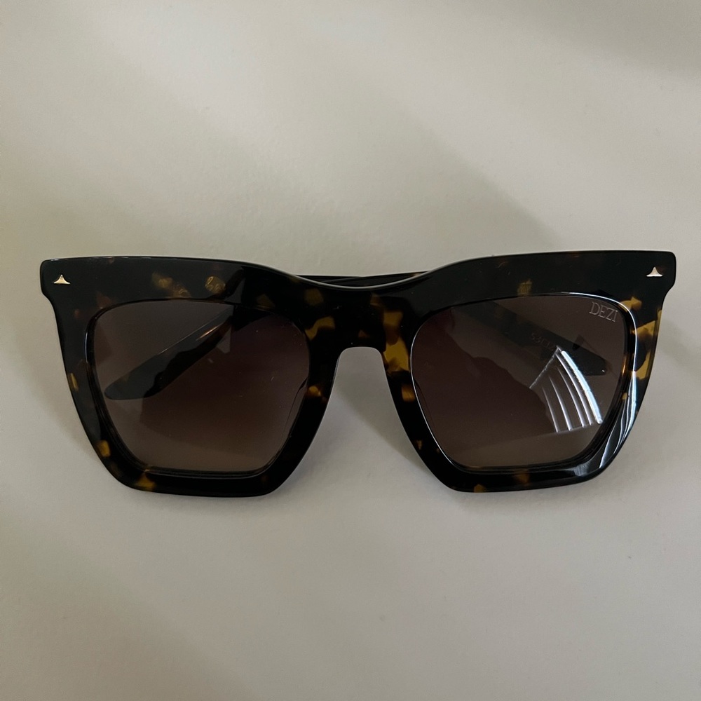 Dezi Fallback Sunglasses